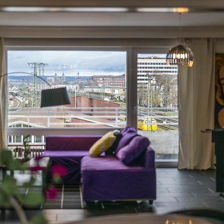 Pop Art Loft Ueber Den Daechern Von Koblenz Koblenz  Exterior foto